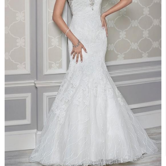 Wedding Dress - Picture 3 of 3